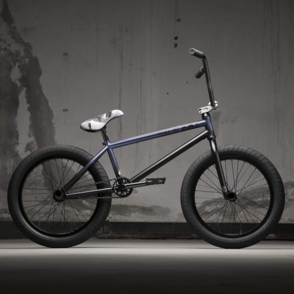 Велосипед BMX KINK Switch 2021 20.75 черно-фиолетовый