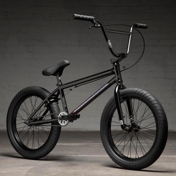 Велосипед BMX Kink Whip 2022 20.5 глянцевый черный